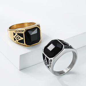 Anillo masónico para hombre, de acero dorado, con diseño geométrico y bisel de piedra negra, joyería de regalo. - Product Image 2