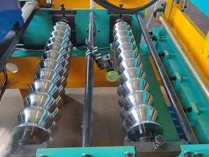 Machine de formage de profilés trapézoïdaux en acier <span class=keywords><strong>pour</strong></span> dalles de sol Hebei, automatique, contrôlée par PLC, avec boîte de vitesses - Product Image 4