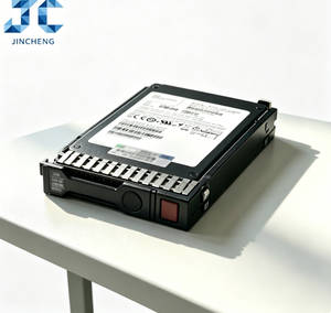 P40561-B21 P41559-001 Disque SSD SAS-12Gbps BC MU de 1,6 To, 2,5 pouces SFF, micrologiciel signé numériquement pour serveurs ProLiant G10 - Product Image 1