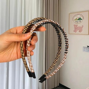 Diadema con diseño a cuadros y dientes antideslizantes para mujer, uso diario, para lavarse la cara y peinar el cabello - Product Image 2