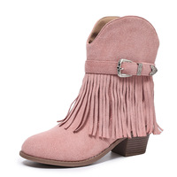 Bottines d'hiver mi-mollet à franges style européen et américain, à enfiler, à talons épais, pour femme, en faux daim avec empeigne en maille et semelle extérieure en TPR épaisse