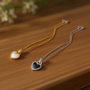 Collar con colgante de corazón XL1326, chapado en oro, aleación de zinc, estilo clásico, cadena de serpiente, para uso diario, unisex, regalo, joyería. - Product Image 2