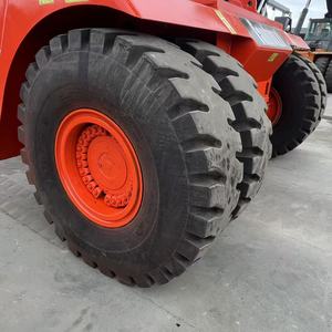 Grue télescopique d'occasion Fantuzzi CS45KM de 45 tonnes pour manutention de conteneurs, abordable et en stock pour utilisation en terminal - Product Image 6
