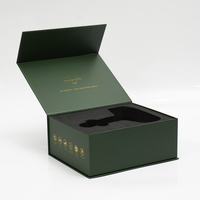 Benutzer definiertes Logo Magnetisches Geschenk Starre Box Recycelbarer Weihnachts magnet Hart karton Papier Kleidung Verpackungs boxen