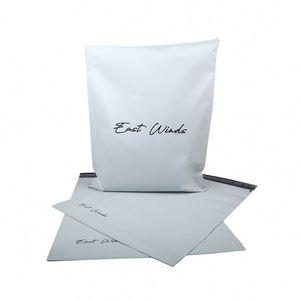 Bolsa de Envío de Plástico Autoadhesiva con Logotipo Personalizado de 10''x13'', en Colores Negro, Blanco, Rosa, Rojo y Beige - Product Image 1