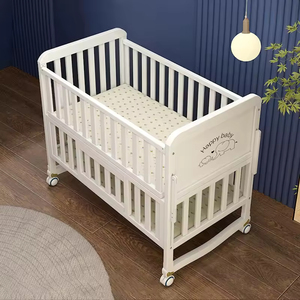 Lit bébé en bois massif multifonctionnel réglable de style européen confortable avec un ensemble de literie - Product Image 4