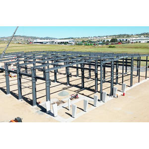 โครงสร้างเหล็กเบาสําเร็จรูปโรงเก็บวัสดุการประชุมเชิงปฏิบัติการราคาโรงงานออกแบบอาคารคลังสินค้าเหล็กสีแดงช่วงกว้างสําเร็จรูป - Product Image 2