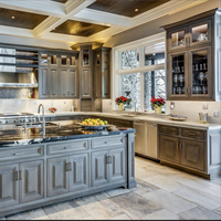 Armoires de cuisine en bois massif de style américain traditionnel personnalisées, couleur chêne, style Shaker, îlot de cuisine
