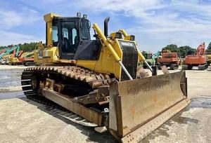 รถดันดินมือสอง Komatsu D65PX ชั่วโมงการทำงานต่ำ เครื่องจักรปรับระดับพื้นที่ที่มีประสิทธิภาพ พร้อมความสามารถในการขุดที่ทรงพลัง - Product Image 3
