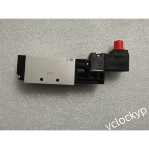 Vanne de commande directionnelle Aventics 0820038126 5/2 voies G1/8 24VDC d'occasion - Product Image 1