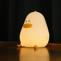 Mini veilleuse LED rechargeable pour poussin, lampe de chevet, nouveauté, abat-jour blanc mignon en ABS pour chambre à coucher à usage résidentiel