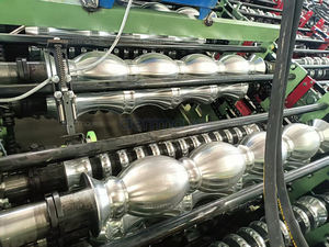 Dreischichtige Dachziegel-Metallplatten-Herstellungsmaschine Trapezförmige Wellblech-IBR-Dachblech-Rollformmaschine Preise - Product Image 4