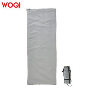 Sac de couchage Woqi Envelope gris clair 0,5 kg en nylon respirant et compact pour adultes et enfants, idéal pour les voyages en sac à dos - Product Image 1