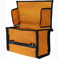 Échantillon gratuit Sac de selle pour cheval moyen Sac de selle isolé avec poignée en corne et poches pour appareil photo ou téléphone portable