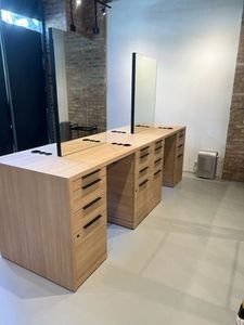 Miroir de coiffure de salon moderne avec éclairage LED, station de maquillage, miroir double face pour 2 personnes avec rangement - Product Image 4