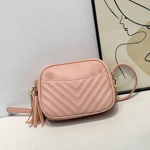Venta al por Mayor Directa de Fábrica, Bolsos de Mujer con Cadena, Bolso de Hombro Pequeño para Mujer, Nueva Tendencia de Moda, Bolso Cuadrado Pequeño Informal para Mujer - Product Image 4