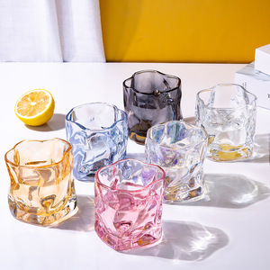 Bicchiere di vetro attorcigliato di alto valore piccola ragazza brilla Whisky vetro isolato per vino straniero e acqua domestica - Product Image 1