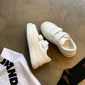 <span class=keywords><strong>Sneakers</strong></span> Casual da <span class=keywords><strong>Donna</strong></span> in Morbida Pelle Bovina <span class=keywords><strong>con</strong></span> <span class=keywords><strong>Velcro</strong></span>, Suola Spessa e Rialzo Interno, Versatili e alla Moda - Product Image 5