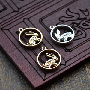 Pendentif Lapin du Zodiaque 18mm en Cuivre Inaltérable pour Création de Bijoux DIY - Product Image 3