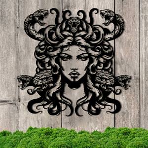 Art <span class=keywords><strong>mural</strong></span> en métal Medusa - Design de tête de gorgone de la mythologie grecque - Décoration élégante pour les salons, les chambres à coucher et les bureaux - Product Image 5
