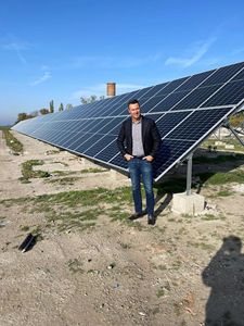 Système solaire sur réseau 100kw 300kw 1mw centrale solaire <span class=keywords><strong>prix</strong></span> des <span class=keywords><strong>panneaux</strong></span> solaires photovoltaïques système d'énergie solaire pour le commerce - Product Image 3