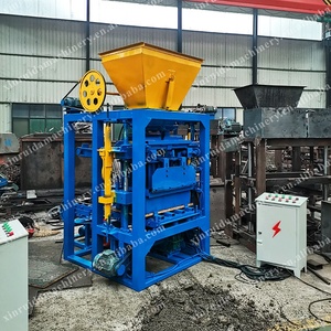 Machine à fabriquer des briques de ciment de grande capacité, machine automatique de fabrication de blocs emboîtables, machine à fabriquer des briques creuses <span class=keywords><strong>en</strong></span> béton - Product Image 3