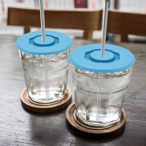 Tapa de Silicona Reutilizable para Vasos con Orificio para Pajita, Antipolvo, Borde Suave, Se Ajusta Perfectamente a Tazas y Vasos Universales, Ecológica y Portátil - Product Image 4