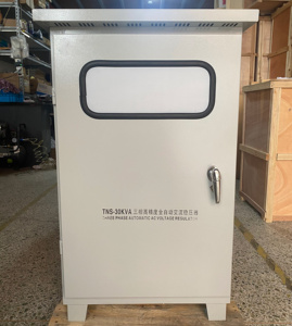 VENTE FLASH Régulateur de tension automatique triphasé AC TNSBased 380V 3-10kva 10kva-30kva - Product Image 5