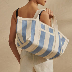 Borsa Tote in Tela a Righe con Logo Ricamato Personalizzato, Tasca Frontale, Oversize per lo Shopping - Product Image 4