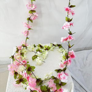 Fiori Artificiali a Forma di Vite di Rosa OBM OEM ODM per Matrimoni Romantici, Decorazioni per Tubi, Ghirlande in Plastica di Alta Qualità - Product Image 1