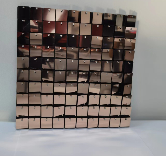 Square mirror rose gold