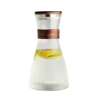 Vente chaude Haute Borosilicate Verre Froid Bouilloire En Verre Rayé Théière Et Tasse Ensemble Vertical En Cuir Manchon En Verre Pichet