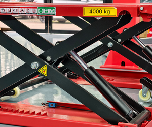 Hot Sale 1200mm 4T Hydraulic <strong>Scissor</strong> Portable <strong>Scissor</strong> <strong>Lift</strong> With CE 4000kg Lifting Capacity Mid-position Car Lifter - Product Image 2