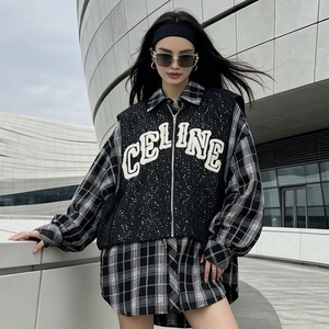 Chemise tendance à carreaux noirs et blancs 6831/FANMAJIALIE avec détails scintillants, dessins animés et lettres – Haut décontracté pour le quotidien et la mode urbaine - Product Image 2