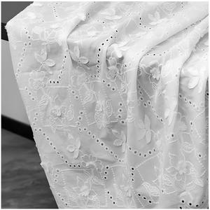 Trắng Thêu Hoa Rỗng ra Vải Bông Vải ren cho quần áo, khăn trải bàn, váy, và dệt may nhà - Product Image 4