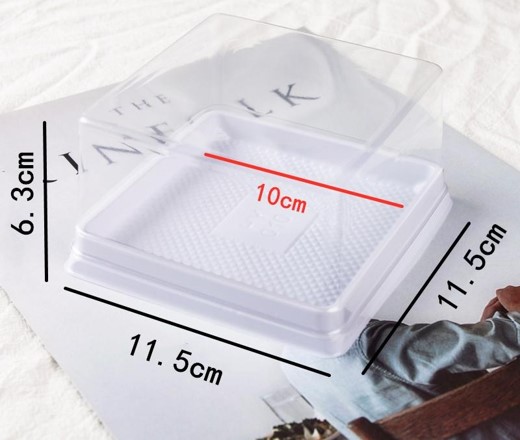 Boîte à gâteau carrée blanche élargie