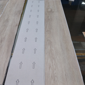 Impermeable PVC/LVT lujo interior decoración vinilo tablón Piso 4mm-7mm hoja de plástico grueso resistente al desgaste espalda seca capa entendida - Product Image 5