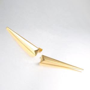 Pendientes Largos Triangulares Punk de Acero Inoxidable Chapado en Oro de <span class=keywords><strong>18K</strong></span> de Alta Calidad, Modelo E5151 - Product Image 4