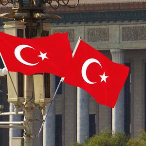 ธงชาติตุรกีขนาด 3x5 ฟุต ทำจากผ้าโพลีเอสเตอร์ พร้อมห่วงทองเหลืองสองวง สำหรับแขวนผนัง ตกแต่งภายนอกและภายในอาคาร - Product Image 3