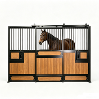 Box de chevaletage robuste en bambou de 12 pieds, style européen, en acier galvanisé à chaud avec porte coulissante