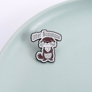 Simpatica spilla in metallo con spilla in metallo divertente con spilla e spilla con ciondolo per gioielli accessori regalo per gli amici - Product Image 1