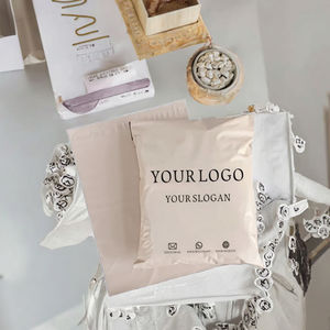 Bolsas de Envío Impermeables de Polipropileno Reciclado de Marca para Zapatos y Ropa, Bolsas de Correo Impresas en Grabado de Alta Calidad de 2.5 Mil - Product Image 3