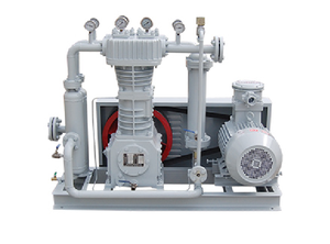 Compresseur BOG haute pression industriel lourd, monté sur chenilles, à raccordement direct, refroidi par eau, de type piston - Product Image 2