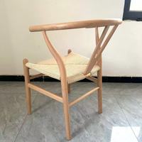 Chaise de salle à manger moderne et confortable en teck massif avec coussin de couleur naturelle pour la maison, l'hôtel, le restaurant, la cuisine, la villa, le parc