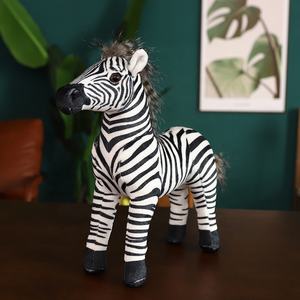 Simulaciones de felpa de cebra y jirafa realistas personalizadas, decoración de animales de tela suave para dormitorio de niños, peluches de herbívoros salvajes - Product Image 4