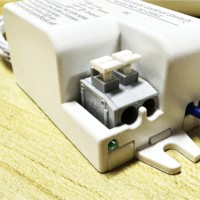 Sensor Saklar Sentuh Gerakan Tangan Smart IP21 untuk Kabinet dengan Jangkauan Sensor 3M AC220V 50Hz Daya 100W