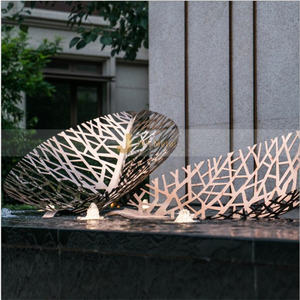 Sculpture en acier inoxydable de haute qualité Art Déco 304, grande, dorée, étanche, pour montage au sol en extérieur - Product Image 1