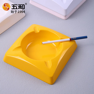 Wuhe Creative Ashtray Plastic Round Square With Lid Windproof Sealed For Home Hotel Random Color - Product Image 2