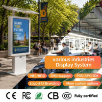 Señalización Digital Solar de 32 Pulgadas, IP65, Sin Cables, para Exteriores, 100% Legible Bajo la Luz Solar, con Soporte de Pie