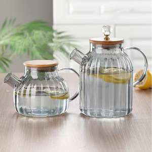 Théière en verre avec couvercle en bois, design côtelé, pichet à eau froide pour le thé aux fruits, idéal pour les fêtes - Product Image 1